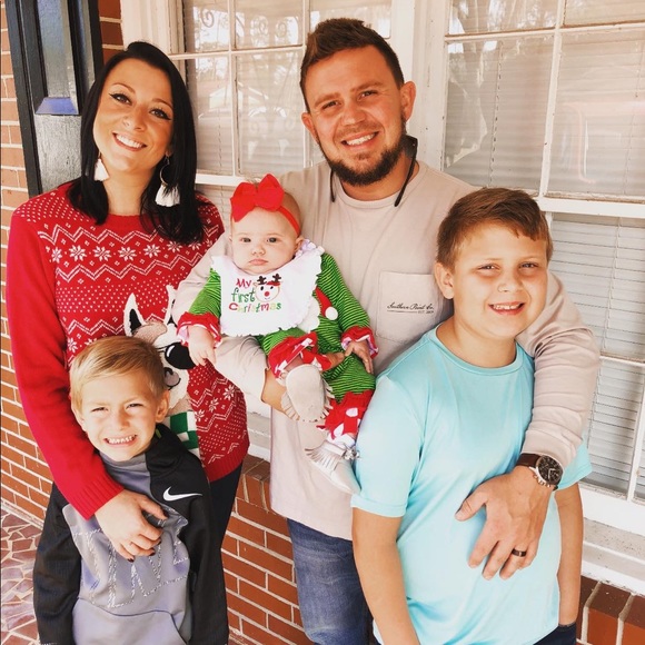 Meet your Posher, Savannah - Picture 2 of 2